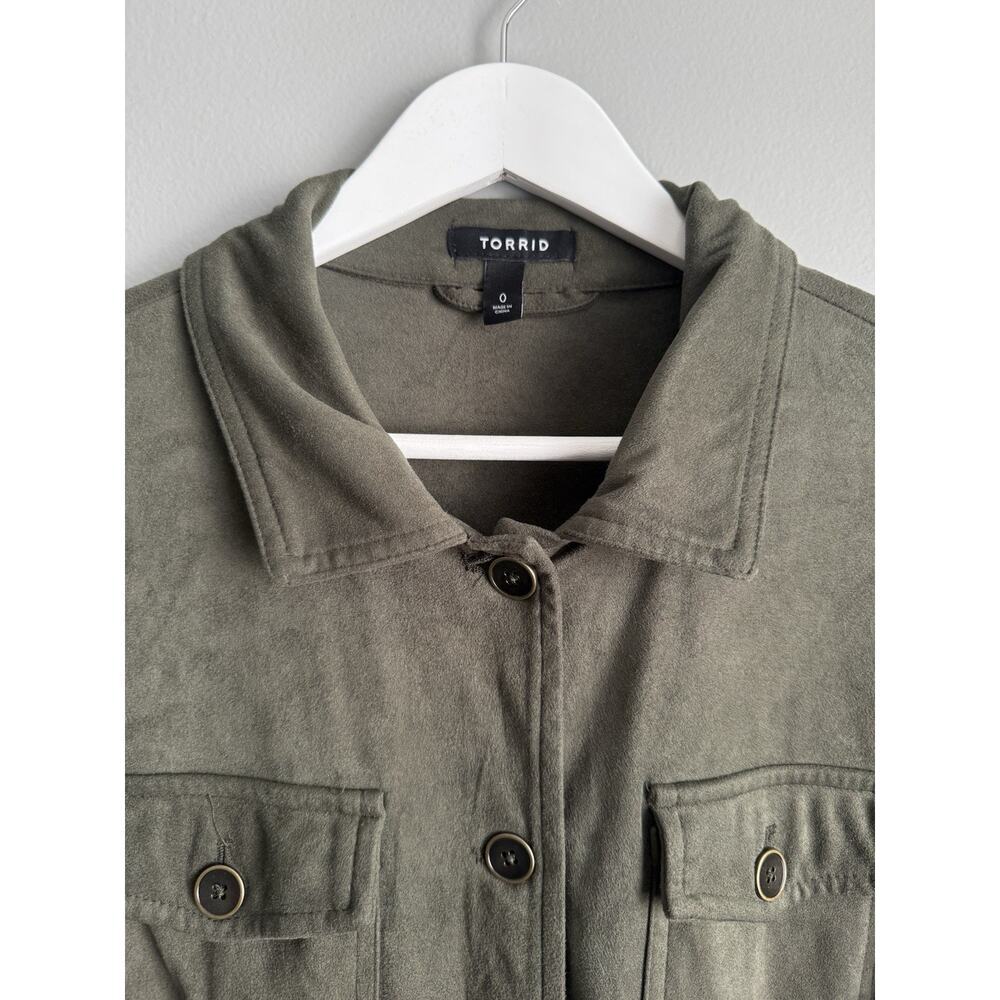 Torrid Olive Green Military Utility Jacket Shirt Size 0 Plus Size Button Front - Picture 2 of 8